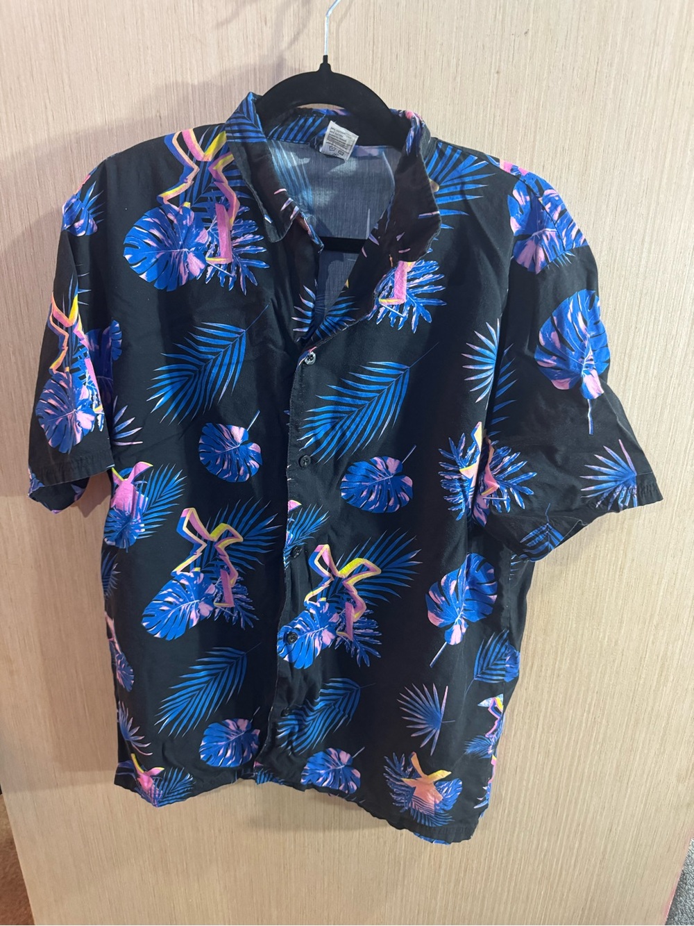 Dutch Bros Black Short-Sleeve Tropical Button-Down Shirt Size Medium